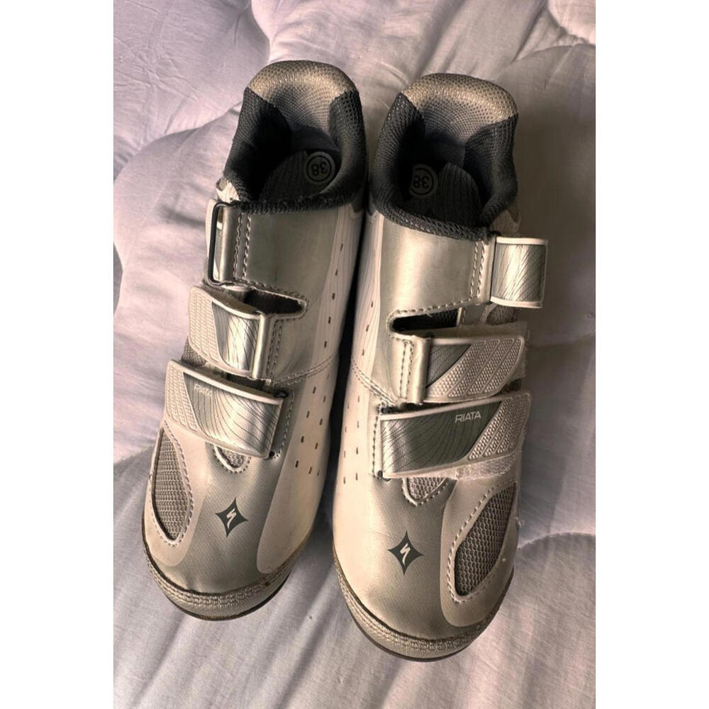 ✅ Specialized Riata Women's MTB / Spin Shoes white/sliver - EU 38 (US 7. 5)